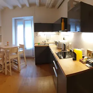 Apartment Castaldi 18 - A Portata Di Mano